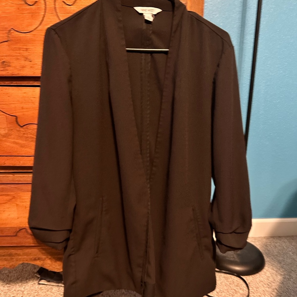 Nine West women’s black blazer